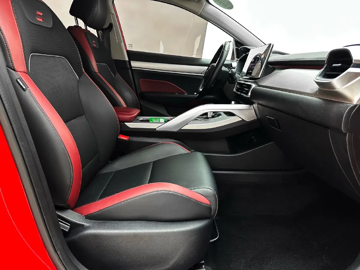 2021 Geely Coolray 1.4T 141HP L4 6DCT,autocango,china used car exporter,china ev exporter,chinese used car exporter,chinese used ev exporter