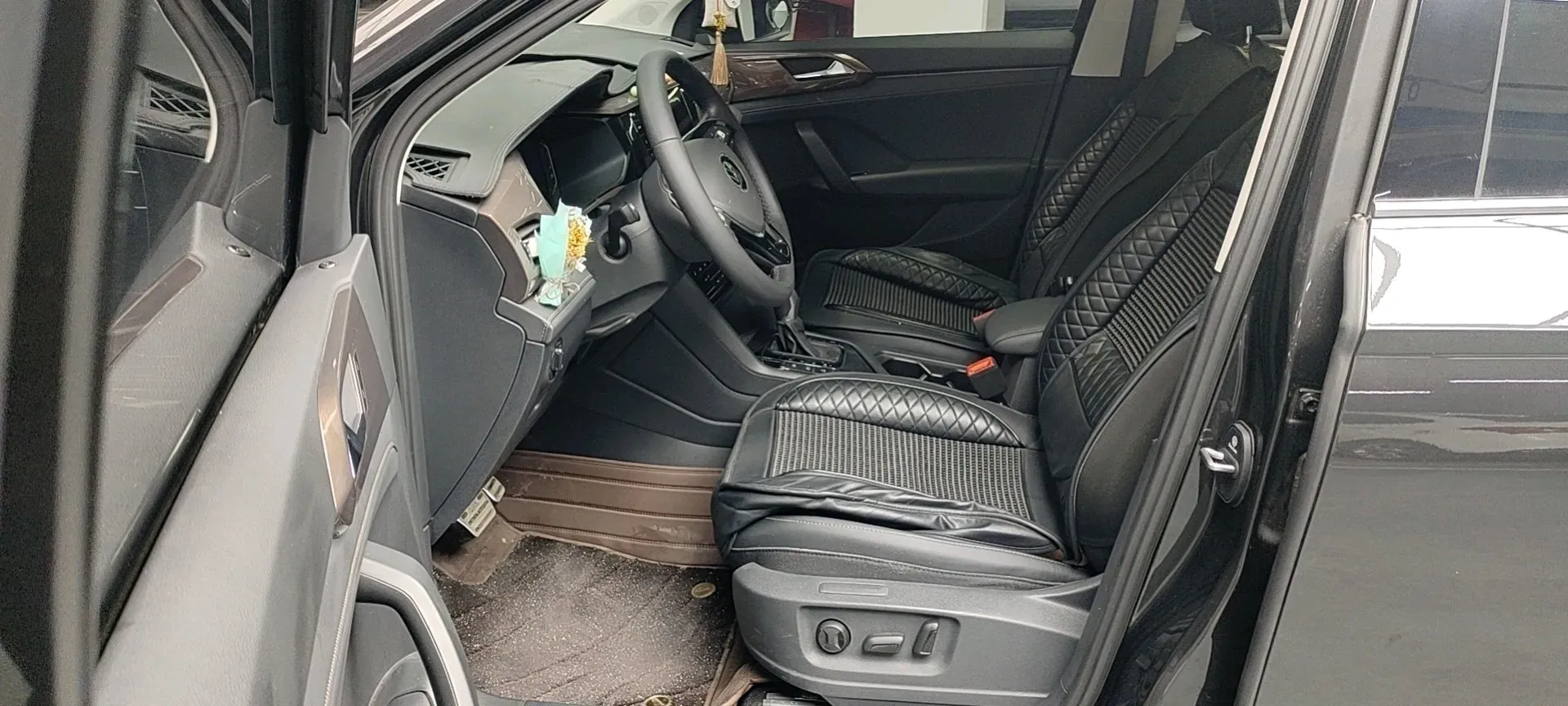 2022 Volkswagen Tharu 1.4T 150HP L4 7DCT,autocango,china used car exporter,china ev exporter,chinese used car exporter,chinese used ev exporter