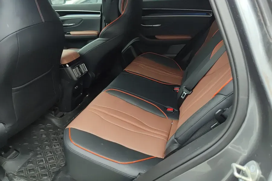 2021 MAXUS G20 2.0T 163HP L4 8AT,autocango,china used car exporter,china ev exporter,chinese used car exporter,chinese used ev exporter