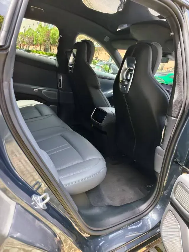 2025 MI YU7 BEV 101.7KWH,autocango,china used car exporter,china ev exporter,chinese used car exporter,chinese used ev exporter