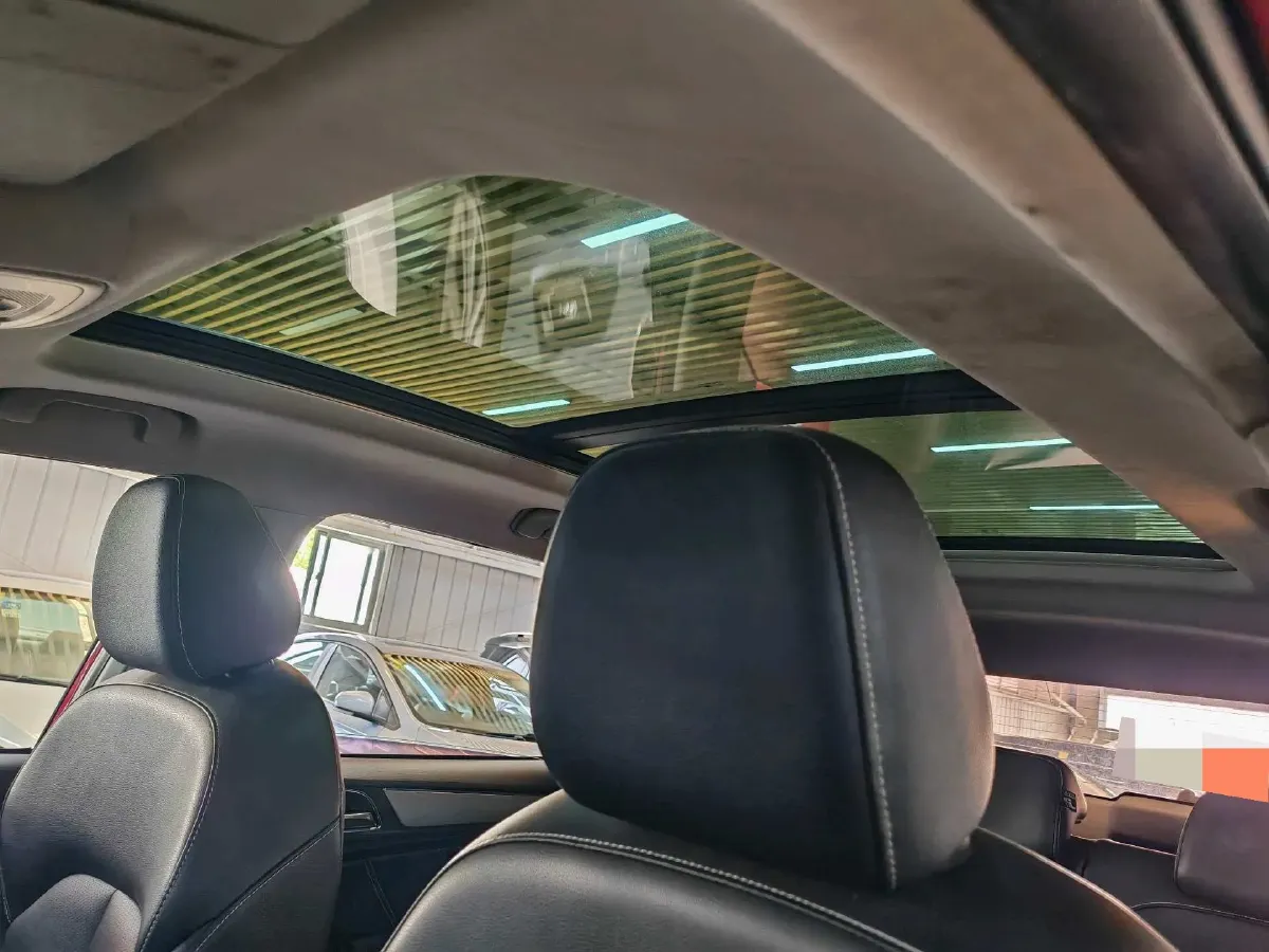 2018 Roewe RX5 2.0T 220HP L4 6DCT,autocango,china used car exporter,china ev exporter,chinese used car exporter,chinese used ev exporter