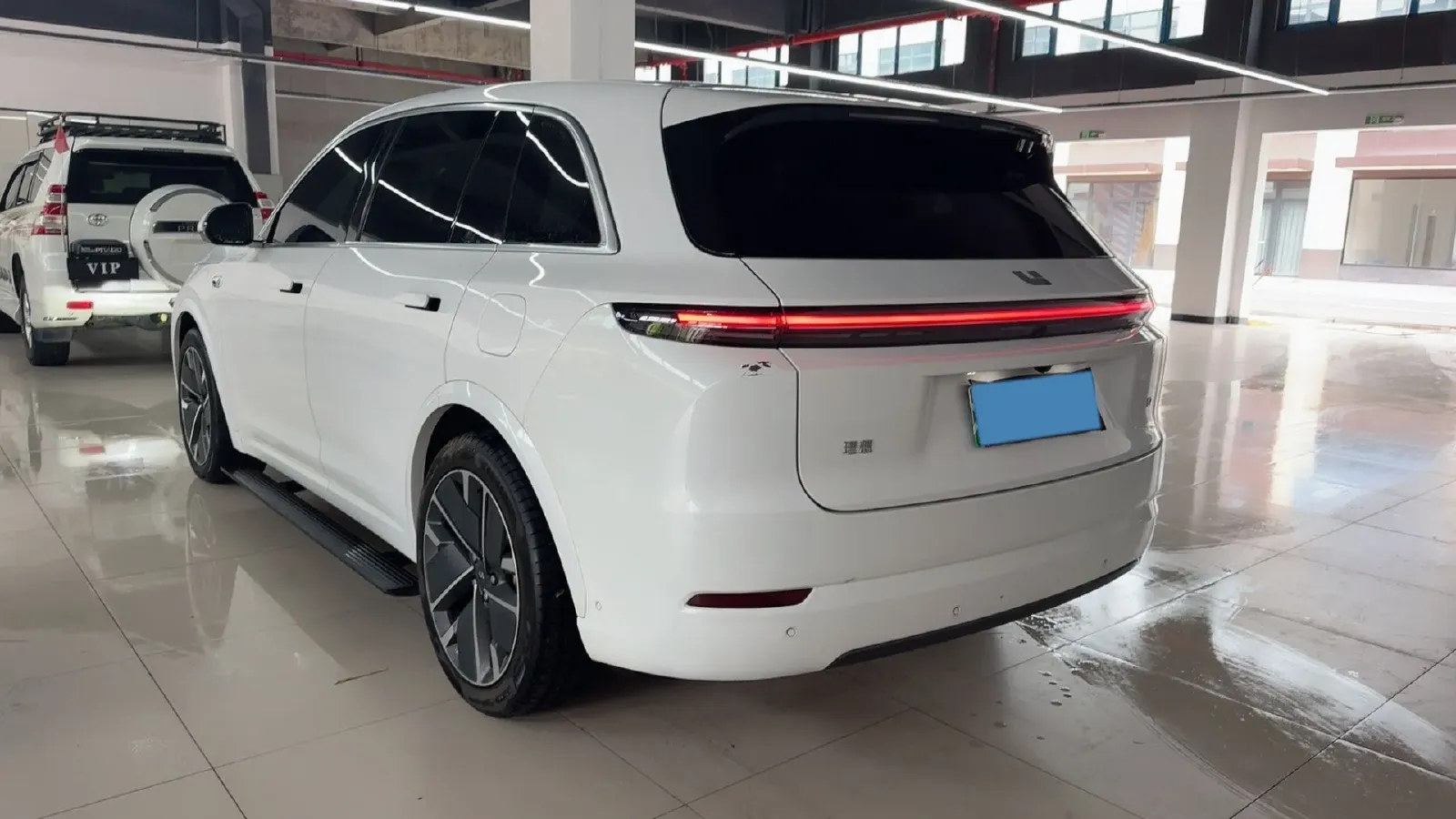 2025 Li L7 Range Extended 154HP REEV,autocango,china used car exporter,china ev exporter,chinese used car exporter,chinese used ev exporter