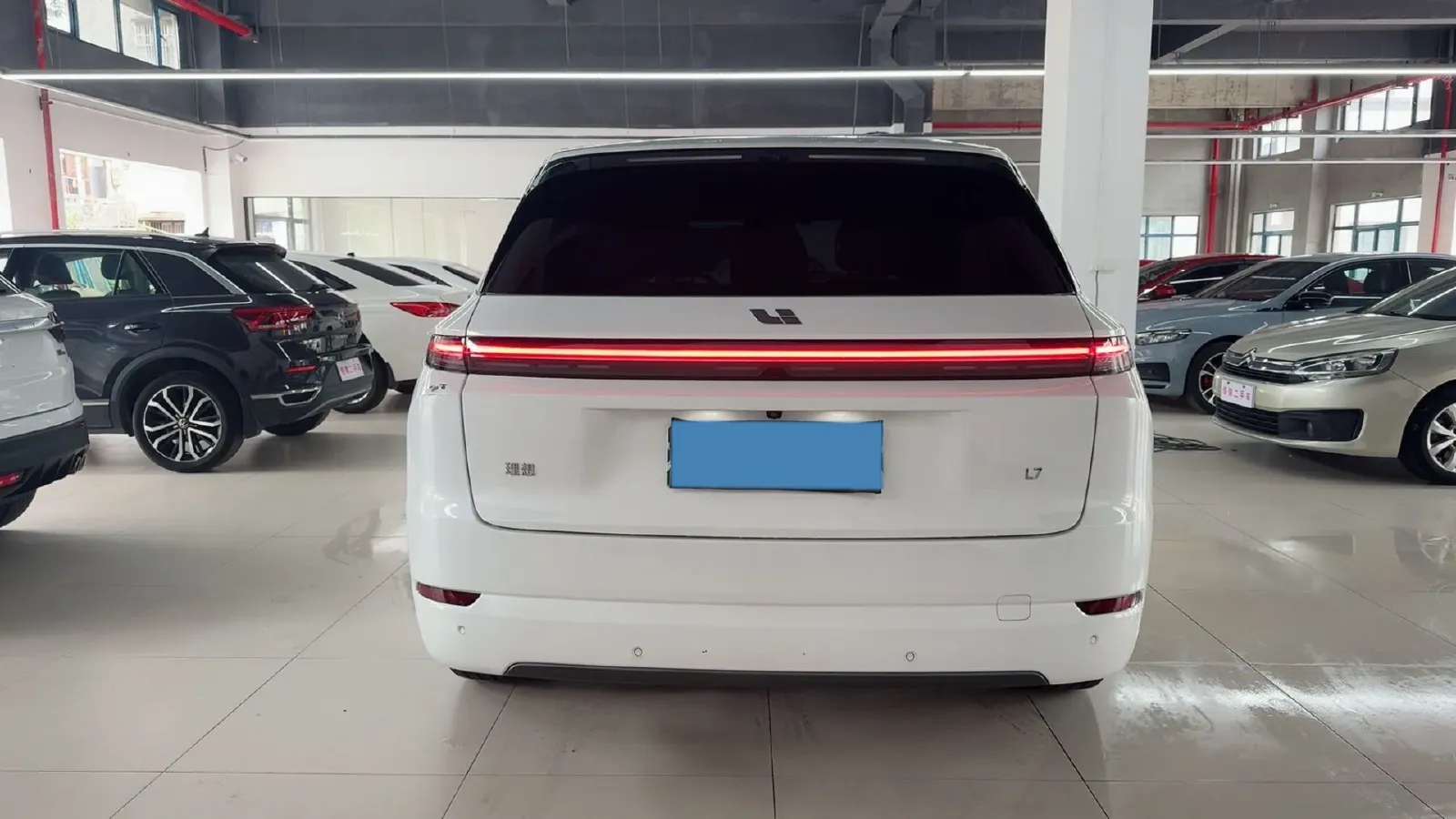 2025 Li L7 Range Extended 154HP REEV,autocango,china used car exporter,china ev exporter,chinese used car exporter,chinese used ev exporter