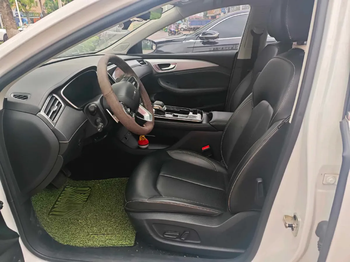 2020 Roewe i6 MAX 1.5T 173HP L4 7DCT,autocango,china used car exporter,china ev exporter,chinese used car exporter,chinese used ev exporter