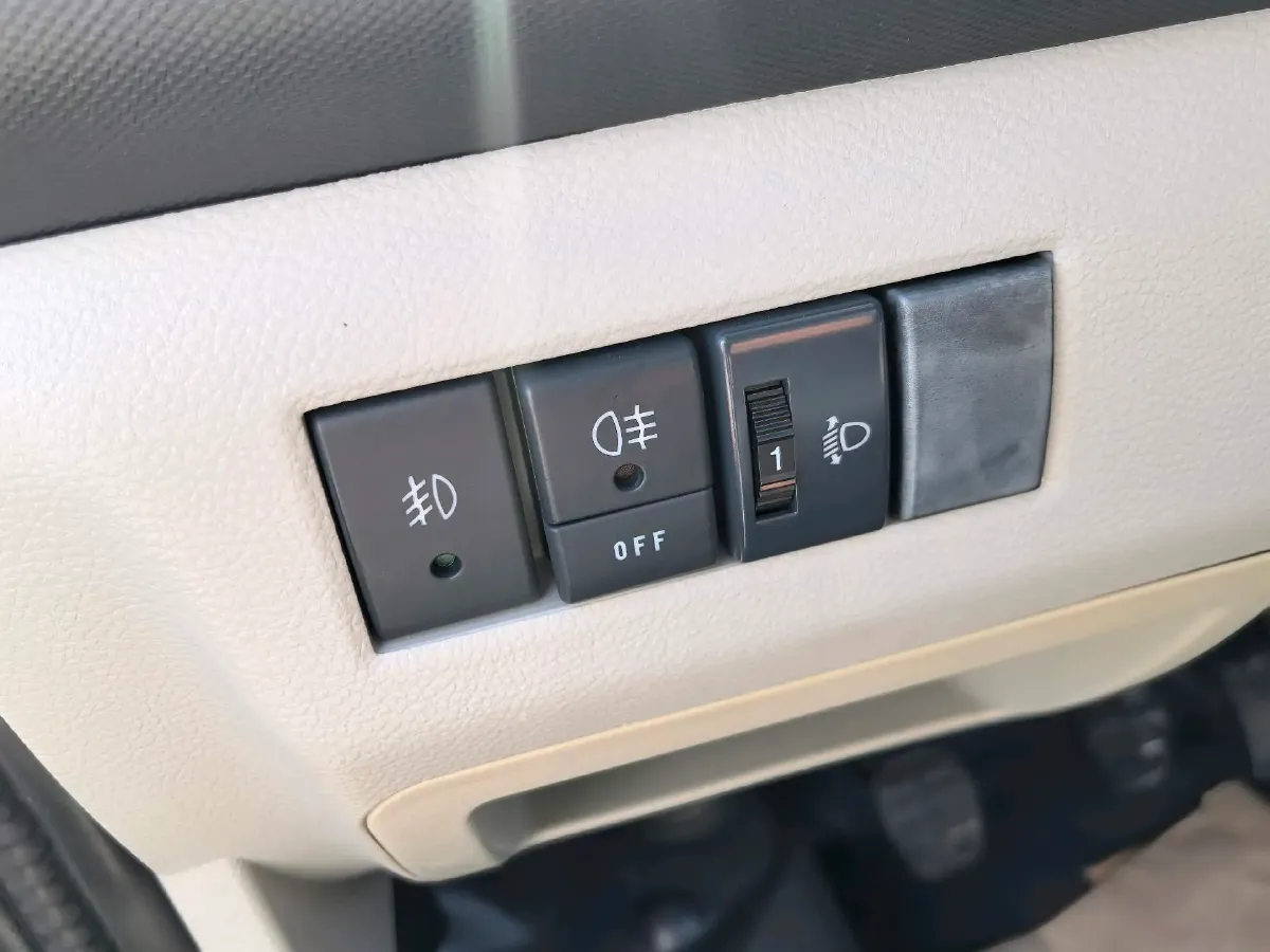 2021 Karry YouJin 1.5L 116HP L4 5MT,autocango,china used car exporter,china ev exporter,chinese used car exporter,chinese used ev exporter