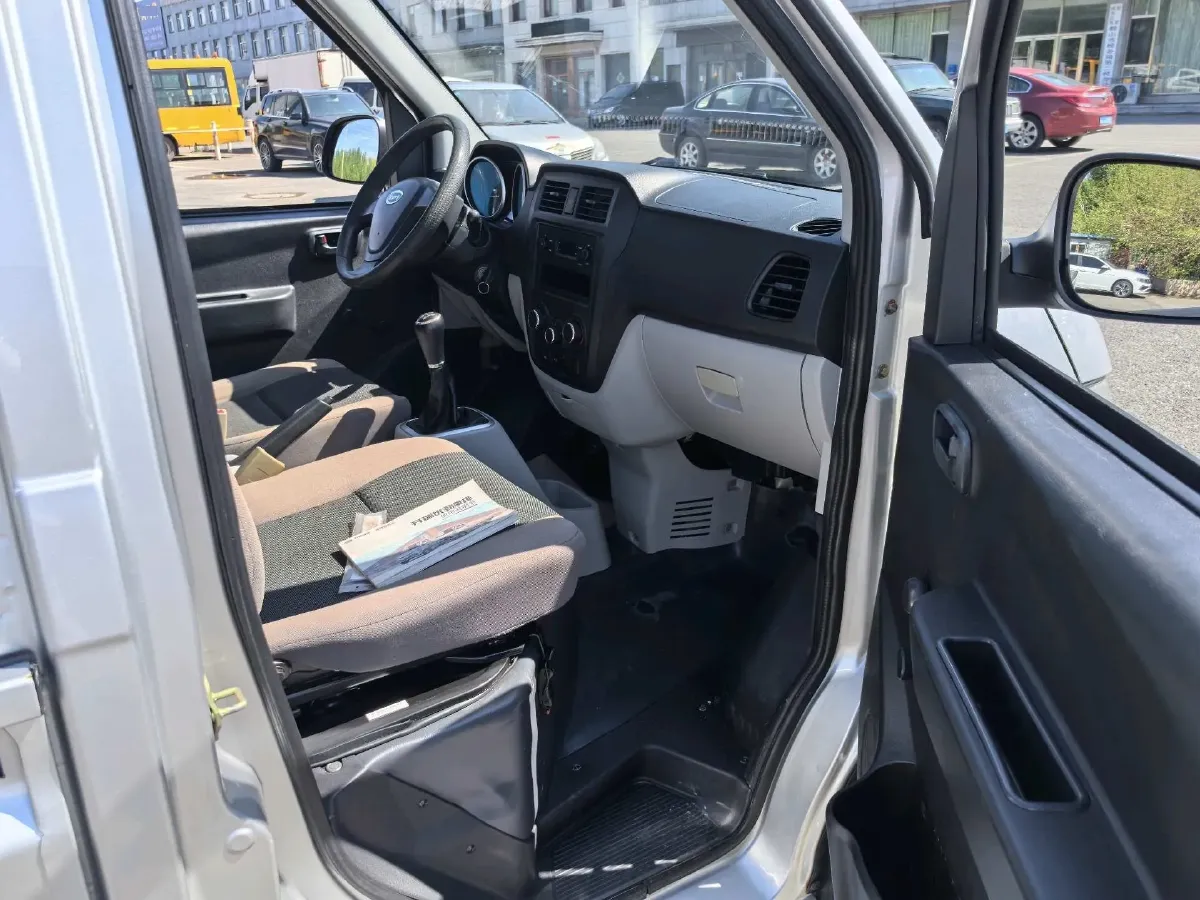 2021 Karry YouJin 1.5L 116HP L4 5MT,autocango,china used car exporter,china ev exporter,chinese used car exporter,chinese used ev exporter