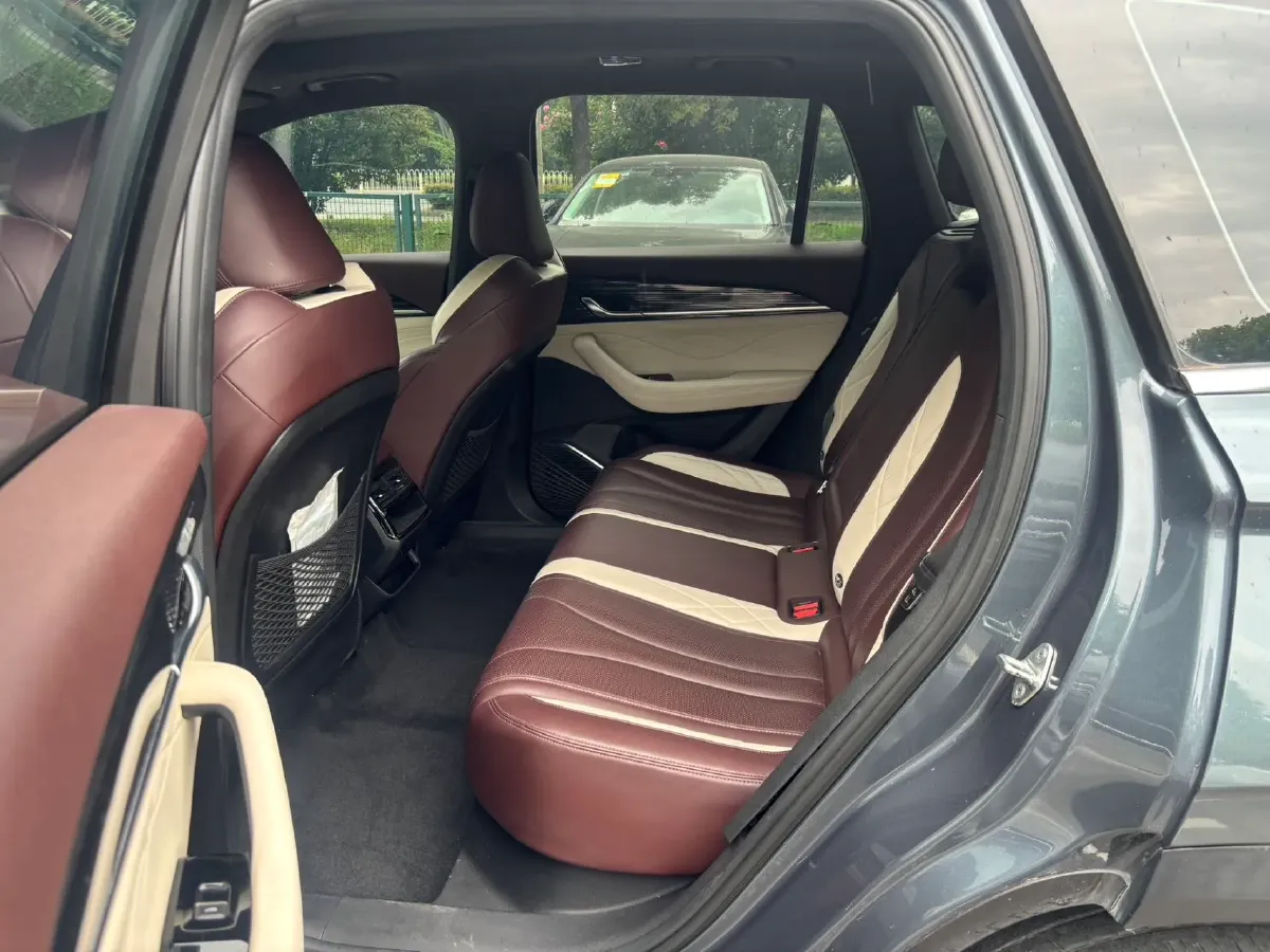 2021 Geely Monjaro 2.0T 218HP L4 7DCT,autocango,china used car exporter,china ev exporter,chinese used car exporter,chinese used ev exporter