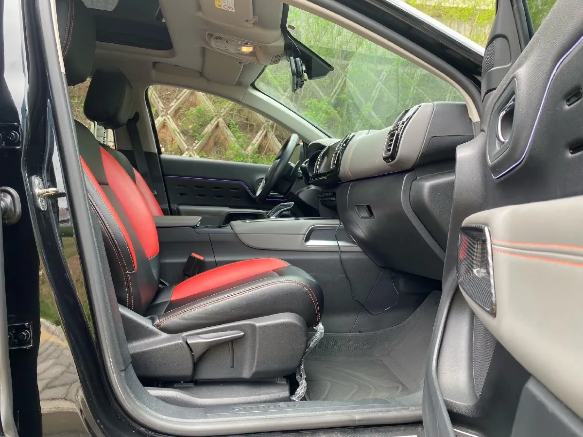 2020 Citroen C5 Aircross 1.6T 170HP L4 6AT,autocango,china used car exporter,china ev exporter,chinese used car exporter,chinese used ev exporter