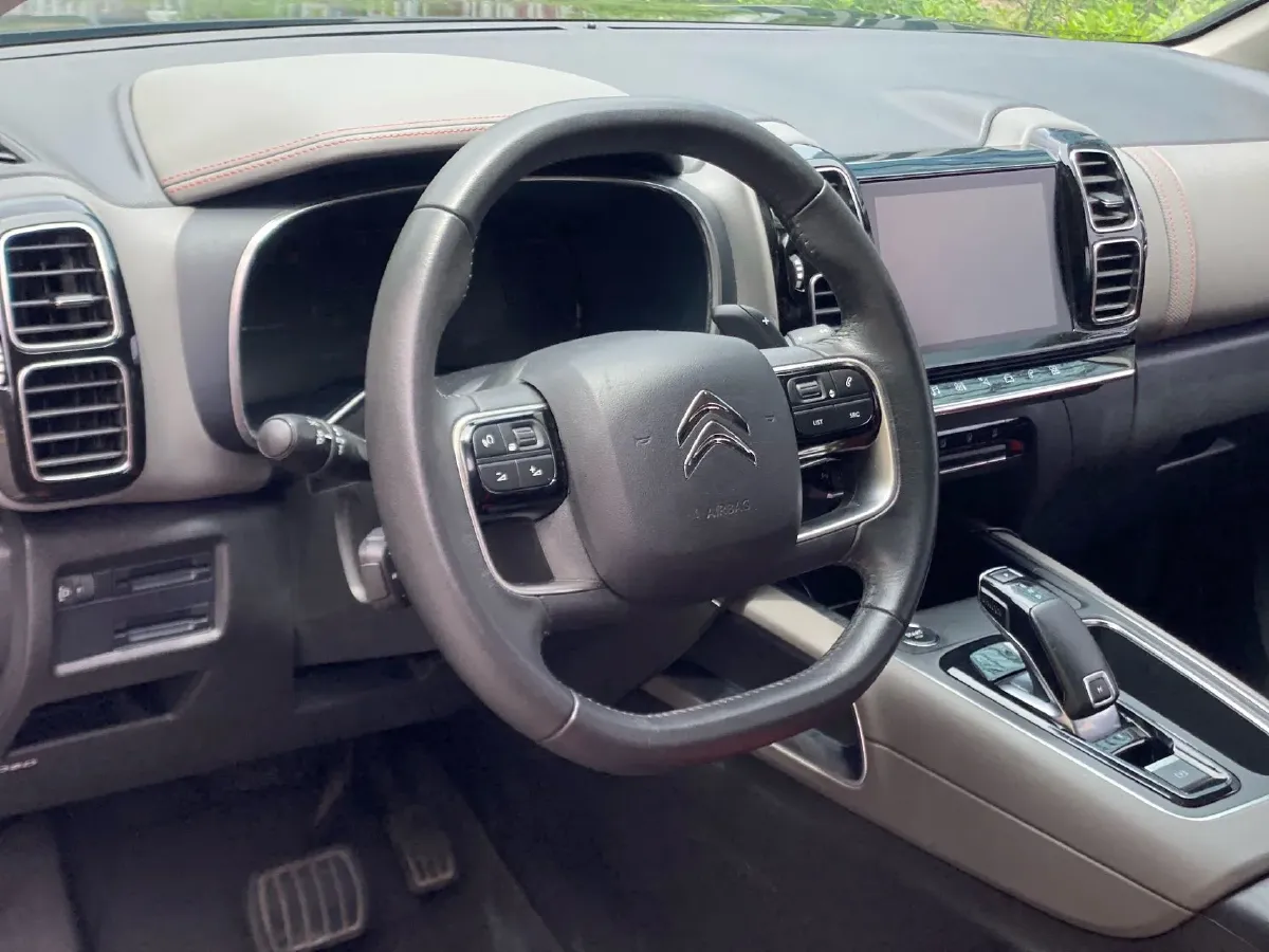 2020 Citroen C5 Aircross 1.6T 170HP L4 6AT,autocango,china used car exporter,china ev exporter,chinese used car exporter,chinese used ev exporter