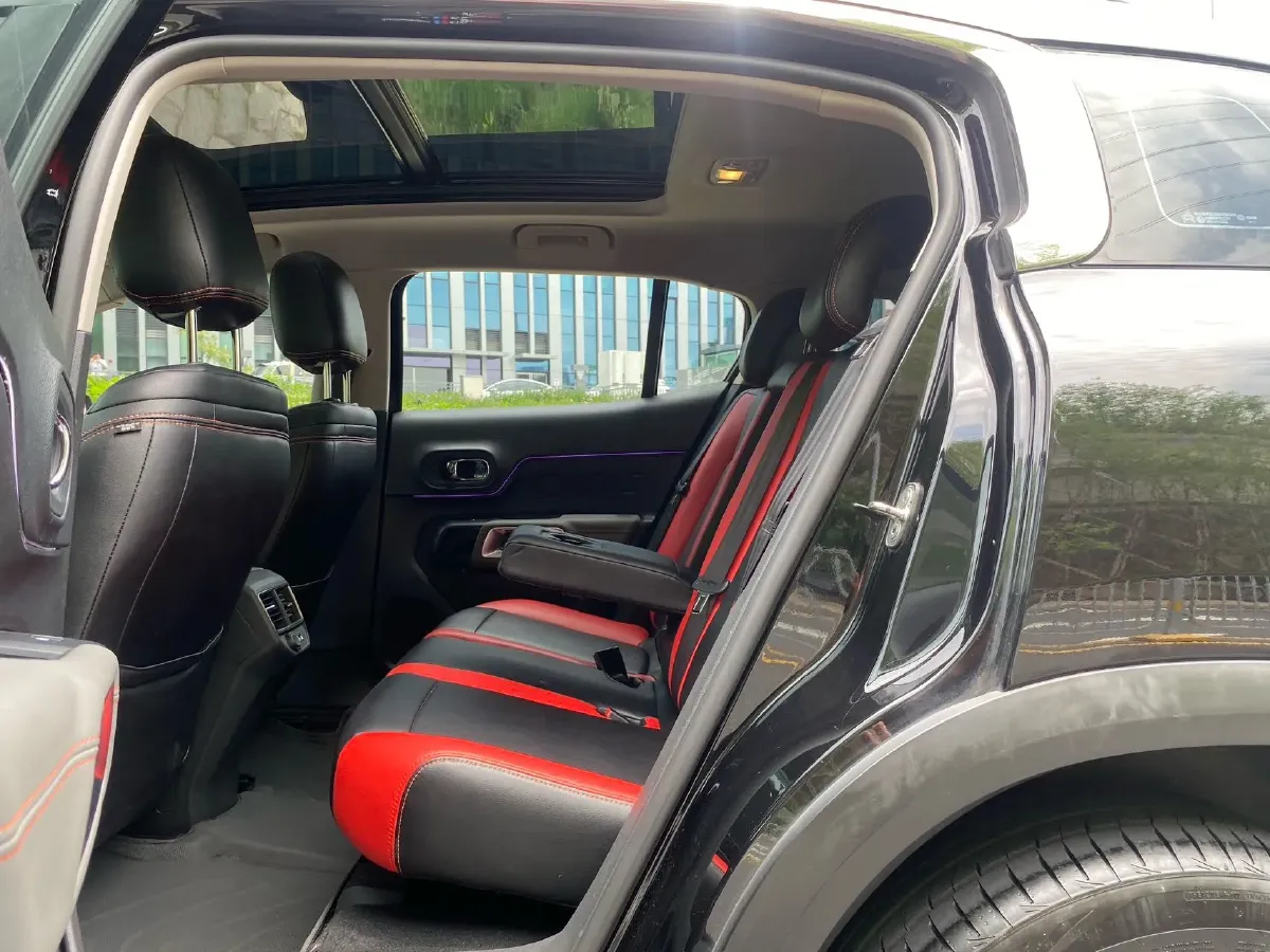 2020 Citroen C5 Aircross 1.6T 170HP L4 6AT,autocango,china used car exporter,china ev exporter,chinese used car exporter,chinese used ev exporter