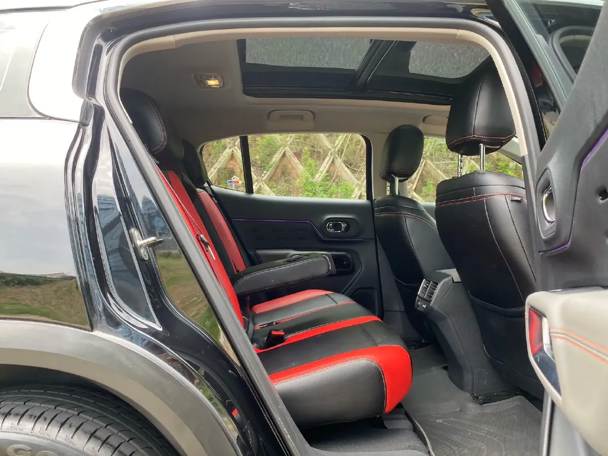 2020 Citroen C5 Aircross 1.6T 170HP L4 6AT,autocango,china used car exporter,china ev exporter,chinese used car exporter,chinese used ev exporter