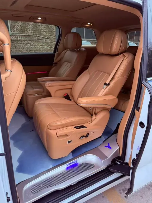 2022 Voyah Dream BEV 82KWH,autocango,china used car exporter,china ev exporter,chinese used car exporter,chinese used ev exporter