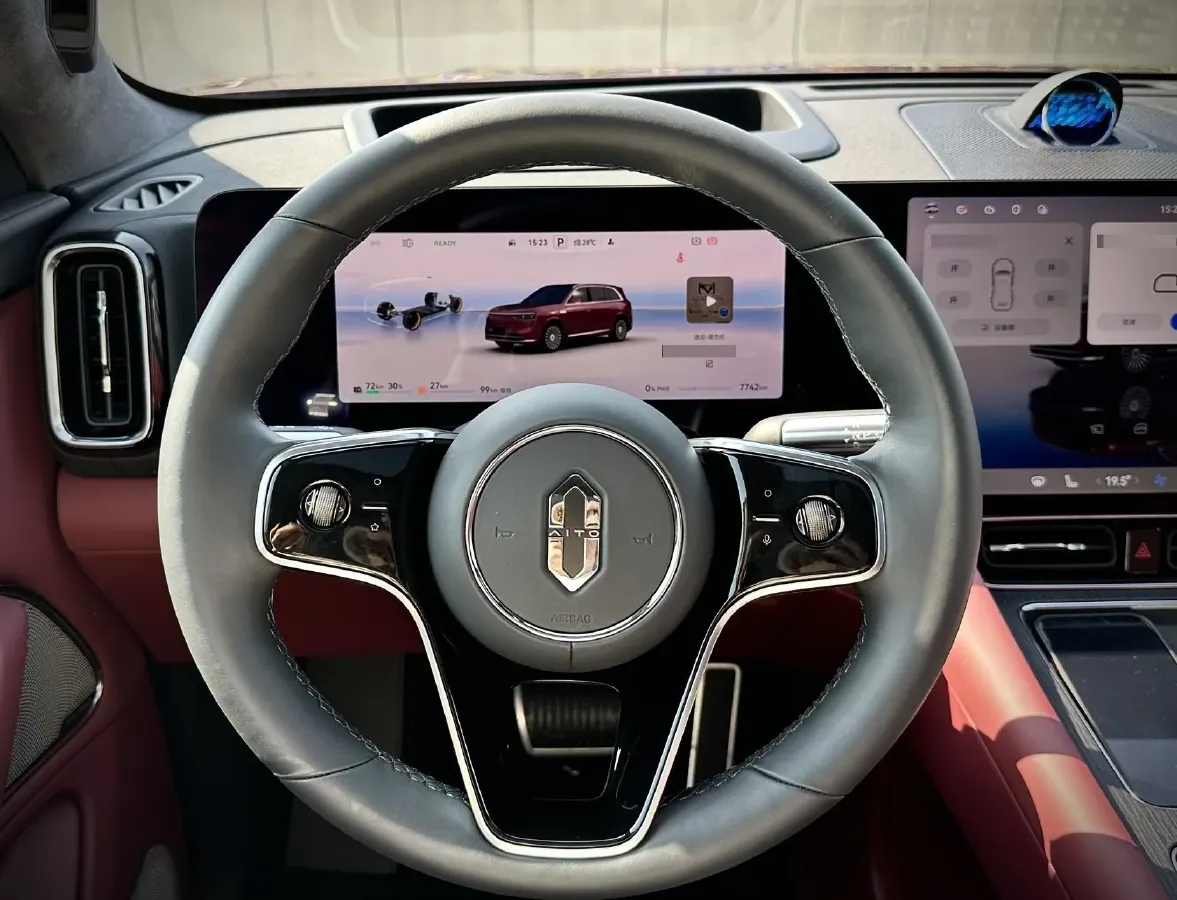 2025 AITO AITO M8 REEV 160HP REEV 53.4KWH,autocango,china used car exporter,china ev exporter,chinese used car exporter,chinese used ev exporter