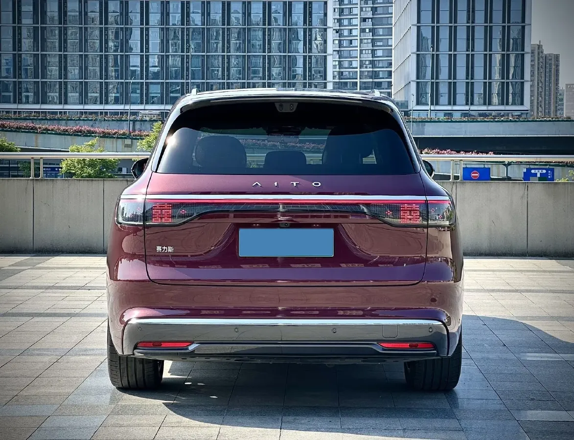 2025 AITO AITO M8 REEV 160HP REEV 53.4KWH,autocango,china used car exporter,china ev exporter,chinese used car exporter,chinese used ev exporter