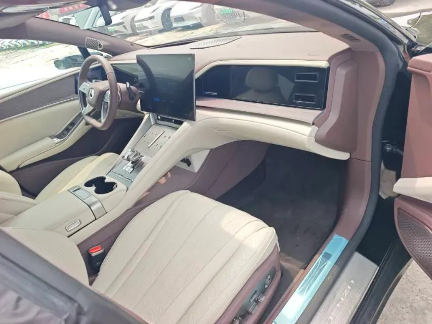 2024 Denza DenzaZ9GT 2.0T 207HP L4 E-CVT PHEV 38.5KWH,autocango,china used car exporter,china ev exporter,chinese used car exporter,chinese used ev exporter