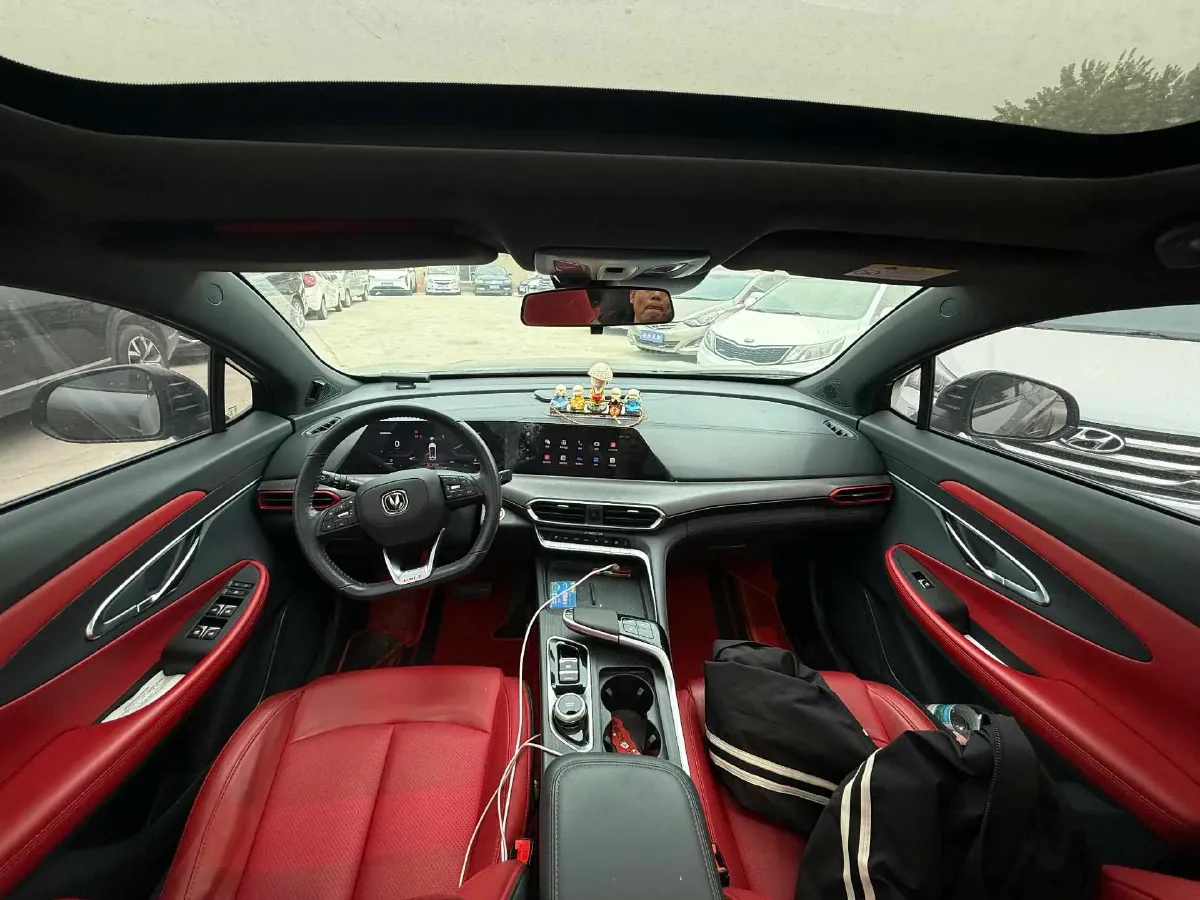 2020 ChangAn UNI-T 1.5T 180HP L4 7DCT,autocango,china used car exporter,china ev exporter,chinese used car exporter,chinese used ev exporter