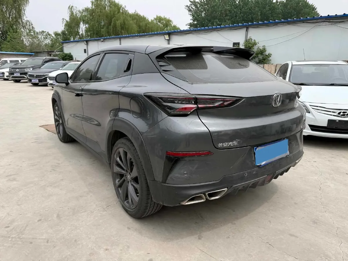 2020 ChangAn UNI-T 1.5T 180HP L4 7DCT,autocango,china used car exporter,china ev exporter,chinese used car exporter,chinese used ev exporter
