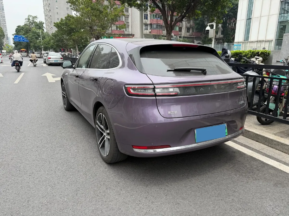 2025 AITO AITO M5 1.5T 152HP L4 REEV 42KWH,autocango,china used car exporter,china ev exporter,chinese used car exporter,chinese used ev exporter