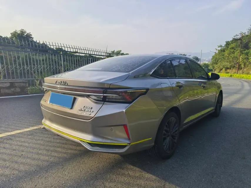 2021 DongFeng Aeolus YiXuan MAX 1.5T 163HP L4 E-CVT Hybrid,autocango,china used car exporter,china ev exporter,chinese used car exporter,chinese used ev exporter