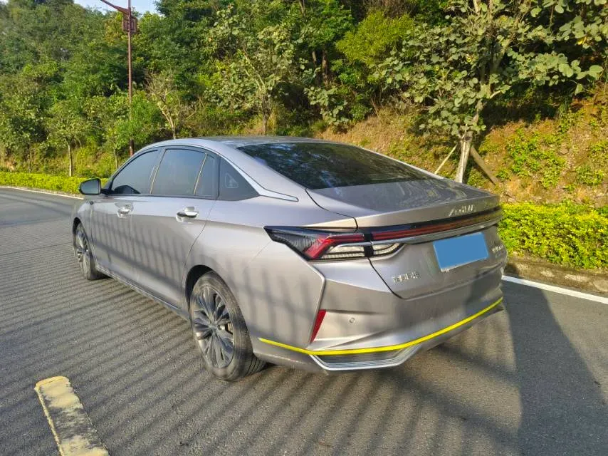 2021 DongFeng Aeolus YiXuan MAX 1.5T 163HP L4 E-CVT Hybrid,autocango,china used car exporter,china ev exporter,chinese used car exporter,chinese used ev exporter