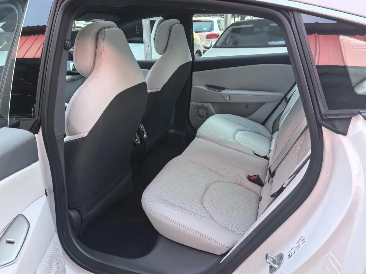 2025 ARCFOX αS5 BEV,autocango,china used car exporter,china ev exporter,chinese used car exporter,chinese used ev exporter