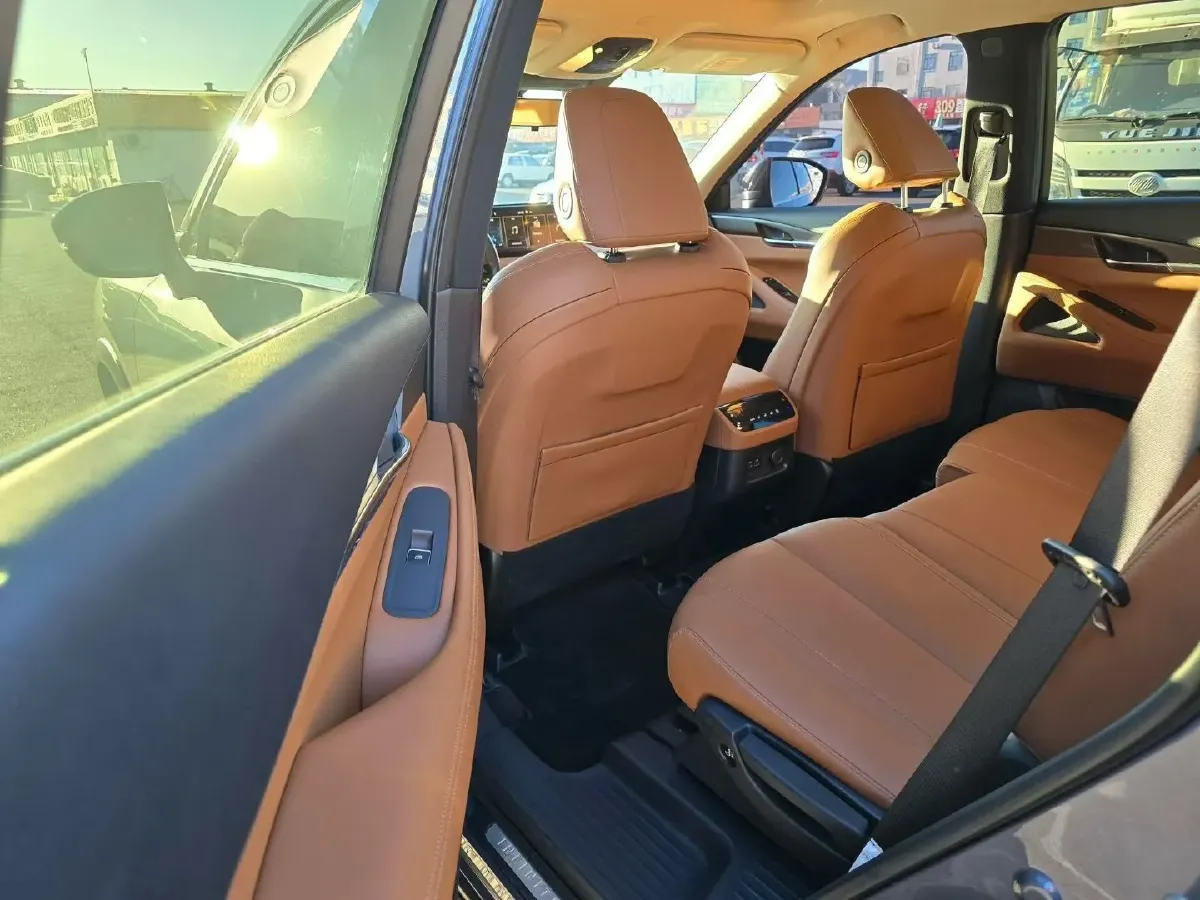 2024 Infiniti QX60 2.0T 252HP L4 9AT,autocango,china used car exporter,china ev exporter,chinese used car exporter,chinese used ev exporter