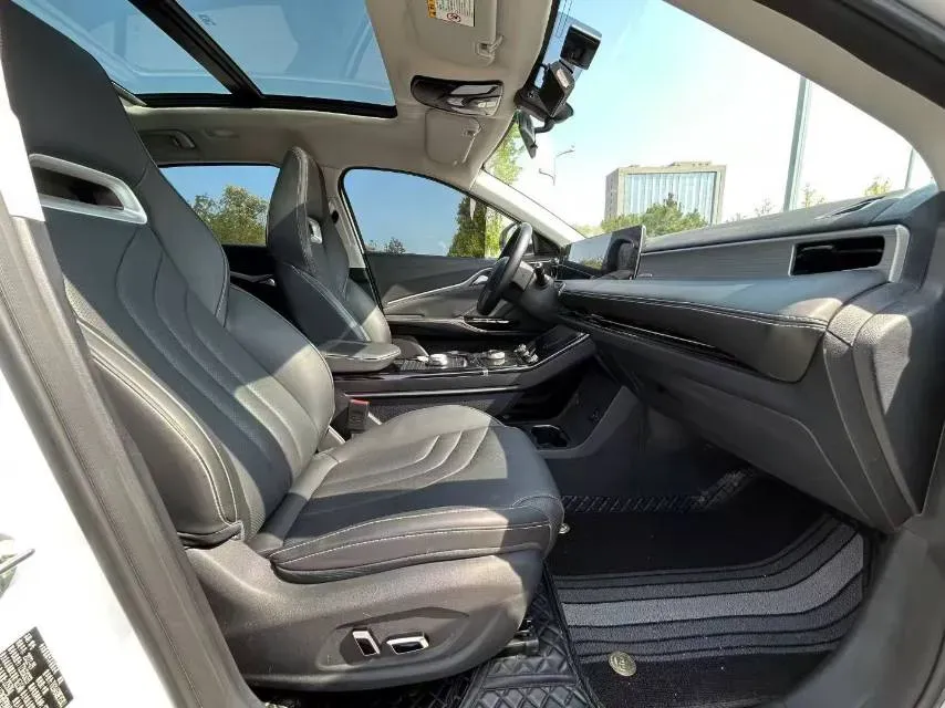 2022 MAXUS D60 1.5T 169HP L4 7DCT,autocango,china used car exporter,china ev exporter,chinese used car exporter,chinese used ev exporter