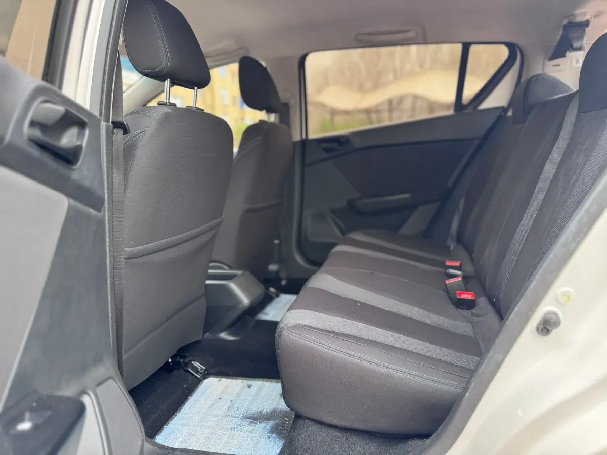 2016 BaoJun 310 1.2L 82HP L4 5MT,autocango,china used car exporter,china ev exporter,chinese used car exporter,chinese used ev exporter