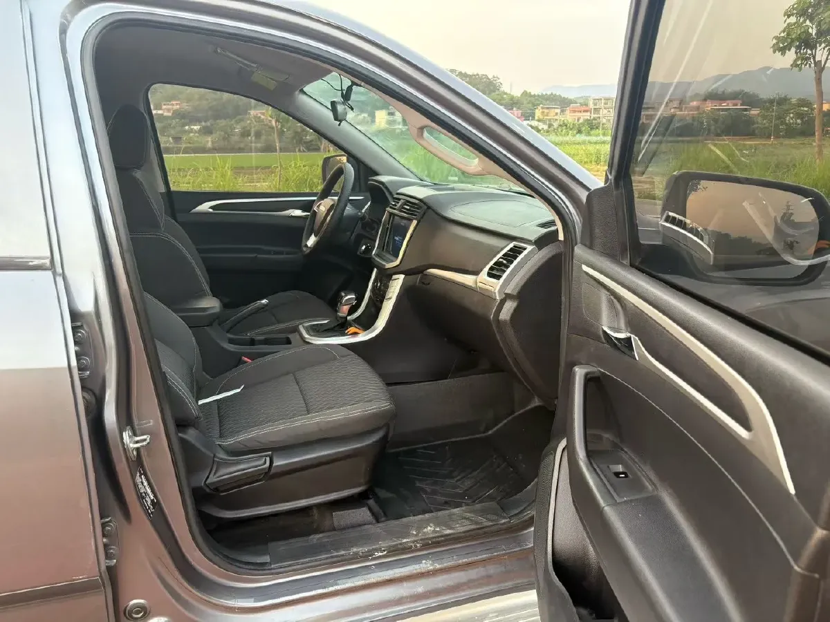 2021 MAXUS T70 2.0T 163HP L4 6AT,autocango,china used car exporter,china ev exporter,chinese used car exporter,chinese used ev exporter