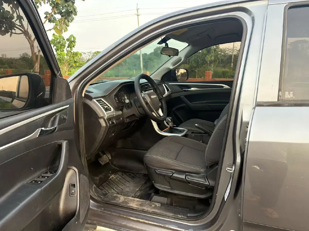 2021 MAXUS T70 2.0T 163HP L4 6AT,autocango,china used car exporter,china ev exporter,chinese used car exporter,chinese used ev exporter