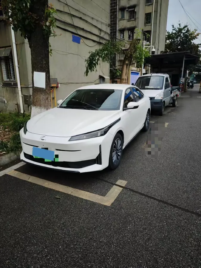 2024 ChangAn QiYuan A05 1.5L 110HP L4 E-CVT PHEV 9.07KWH,autocango,china used car exporter,china ev exporter,chinese used car exporter,chinese used ev exporter
