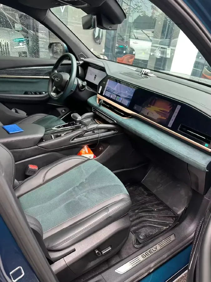 2021 Geely Monjaro 2.0T 218HP L4 7DCT,autocango,china used car exporter,china ev exporter,chinese used car exporter,chinese used ev exporter