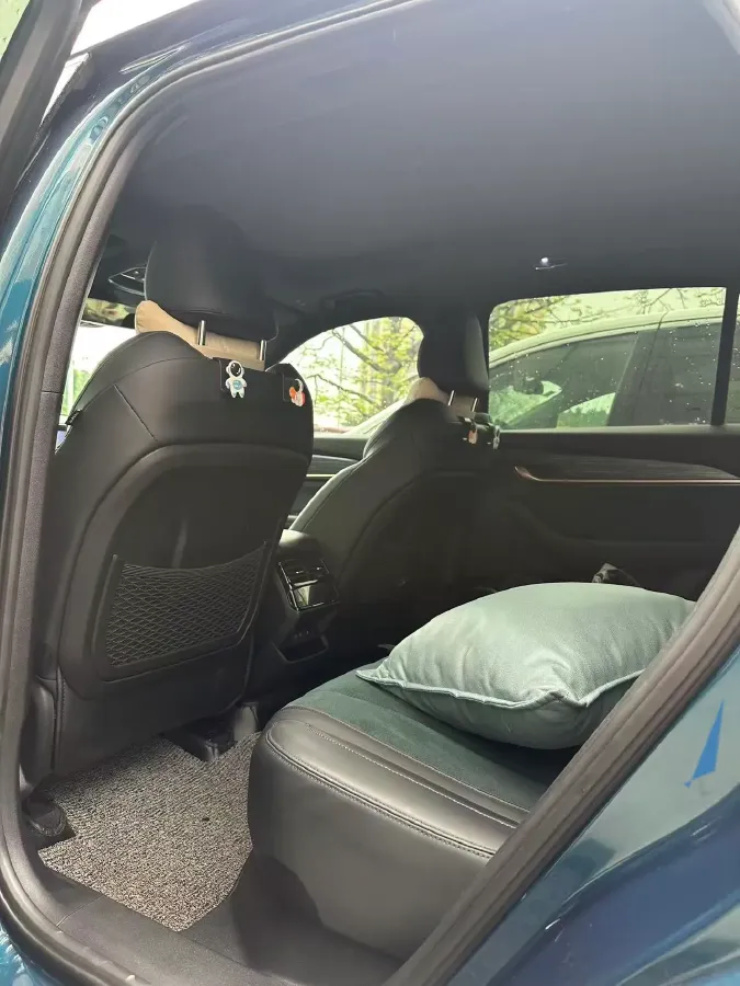 2021 Geely Monjaro 2.0T 218HP L4 7DCT,autocango,china used car exporter,china ev exporter,chinese used car exporter,chinese used ev exporter