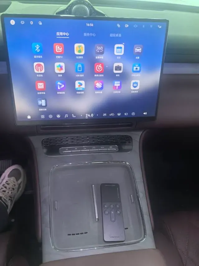 2026 Voyah 9L 1.5T 150HP L4 PHEV,autocango,china used car exporter,china ev exporter,chinese used car exporter,chinese used ev exporter