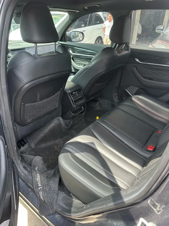 2024 Geely Monjaro 2.0T 238HP L4 8AT,autocango,china used car exporter,china ev exporter,chinese used car exporter,chinese used ev exporter