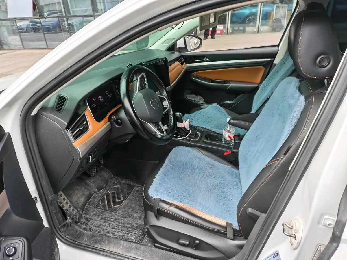 2023 Volkswagen Bora 1.2T 116HP L4 7DCT,autocango,china used car exporter,china ev exporter,chinese used car exporter,chinese used ev exporter