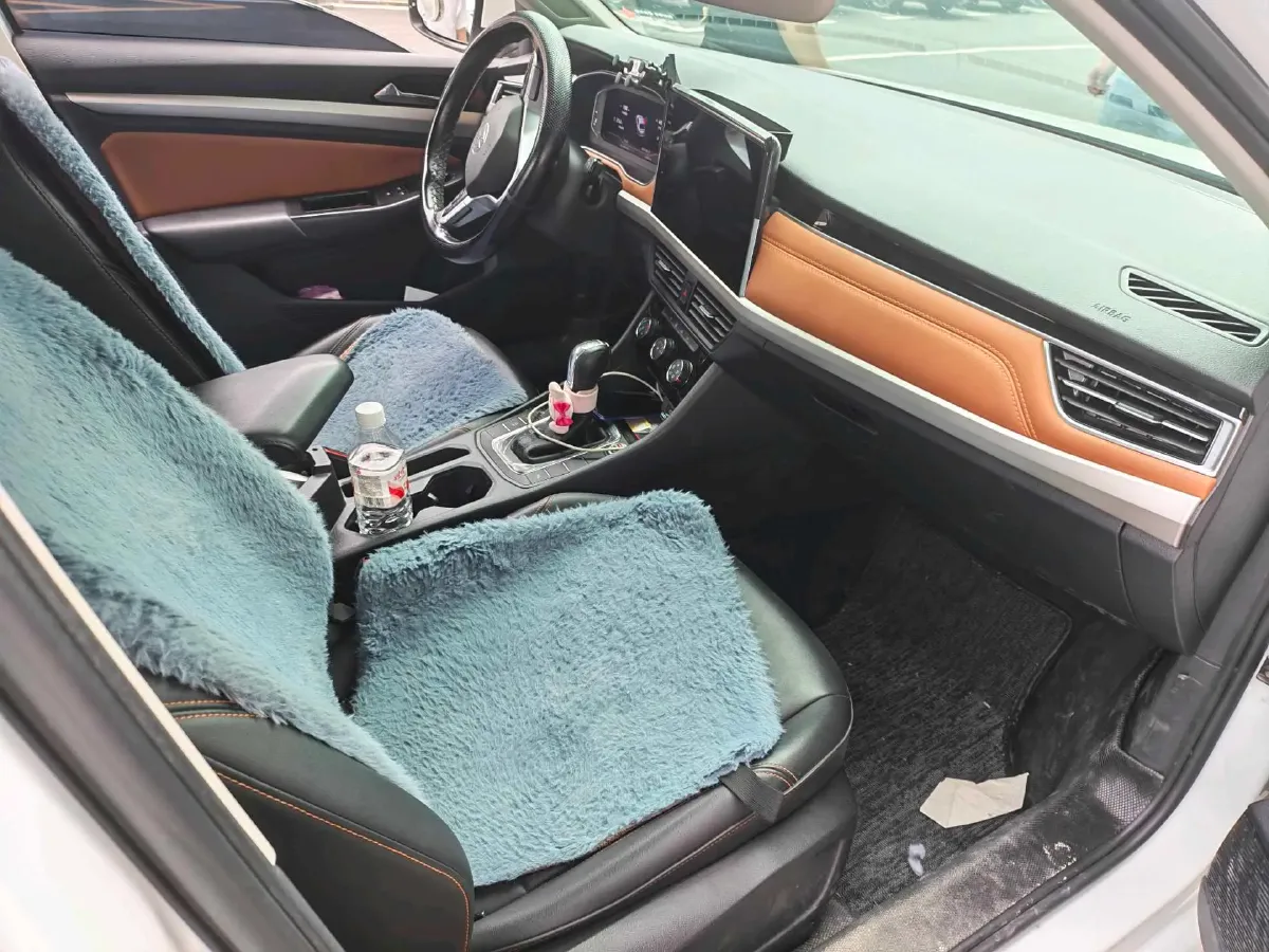 2023 Volkswagen Bora 1.2T 116HP L4 7DCT,autocango,china used car exporter,china ev exporter,chinese used car exporter,chinese used ev exporter