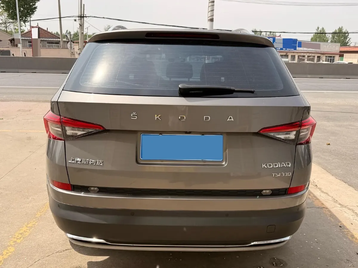 2018 Skoda Kodiak 2.0T 186HP L4 7DCT,autocango,china used car exporter,china ev exporter,chinese used car exporter,chinese used ev exporter