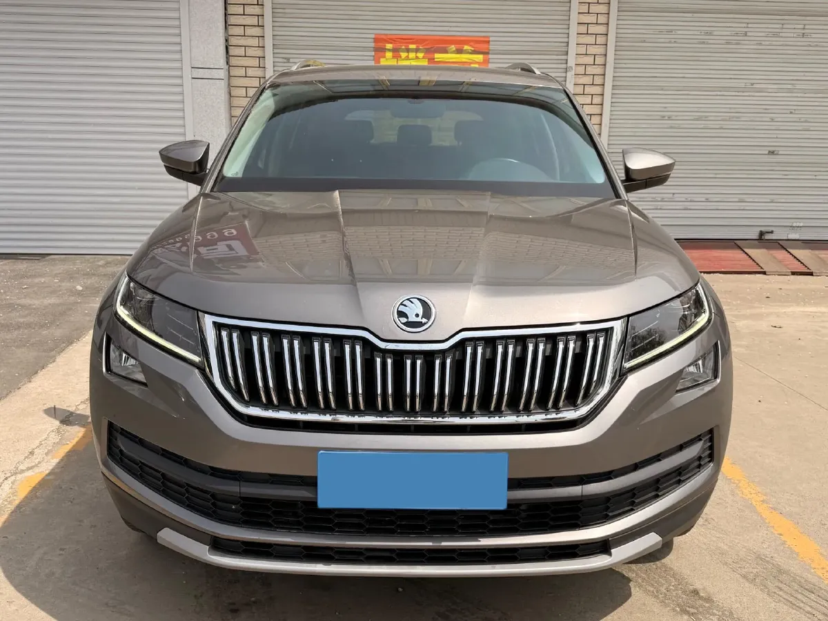 2018 Skoda Kodiak 2.0T 186HP L4 7DCT,autocango,china used car exporter,china ev exporter,chinese used car exporter,chinese used ev exporter