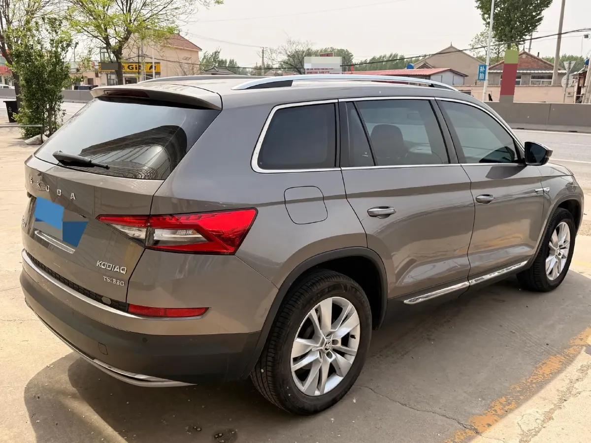 2018 Skoda Kodiak 2.0T 186HP L4 7DCT,autocango,china used car exporter,china ev exporter,chinese used car exporter,chinese used ev exporter