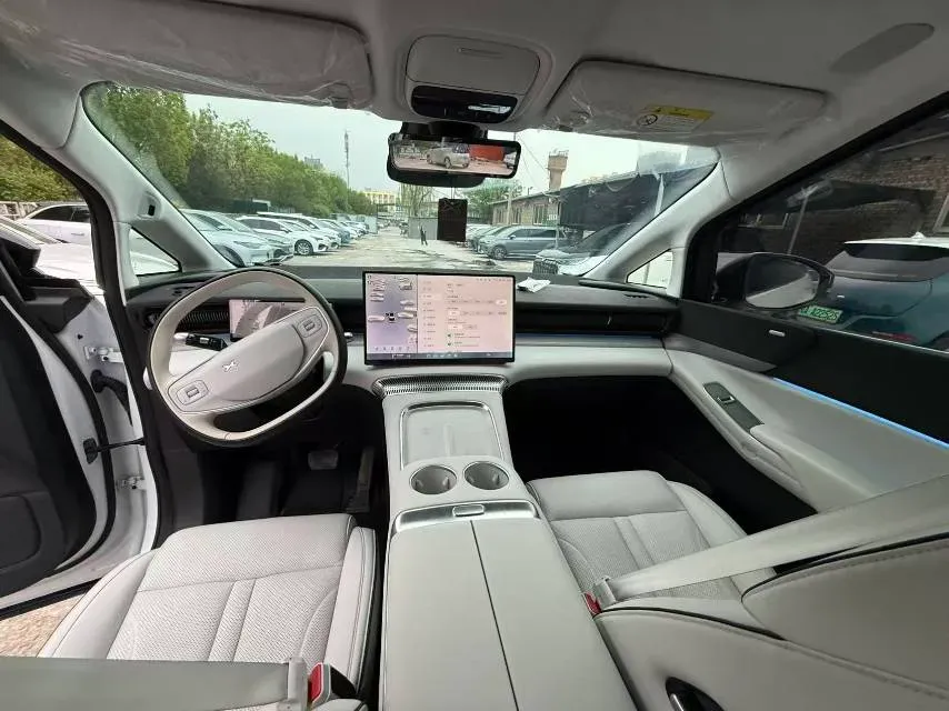 2024 Xpeng X9 BEV 101.5KWH,autocango,china used car exporter,china ev exporter,chinese used car exporter,chinese used ev exporter