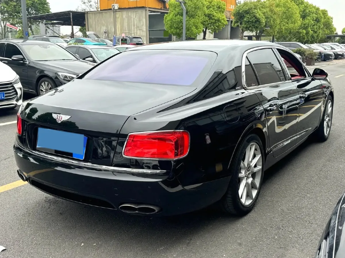 2017 Bentley Flying Spur 4.0T 507HP V8 8AT,autocango,china used car exporter,china ev exporter,chinese used car exporter,chinese used ev exporter