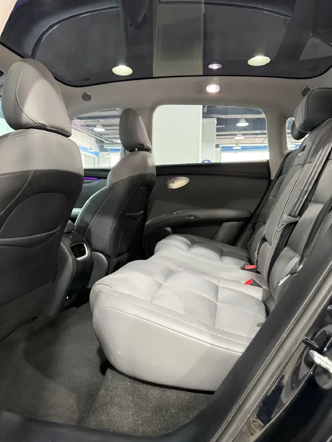 2023 IM LS6 BEV 71KWH,autocango,china used car exporter,china ev exporter,chinese used car exporter,chinese used ev exporter