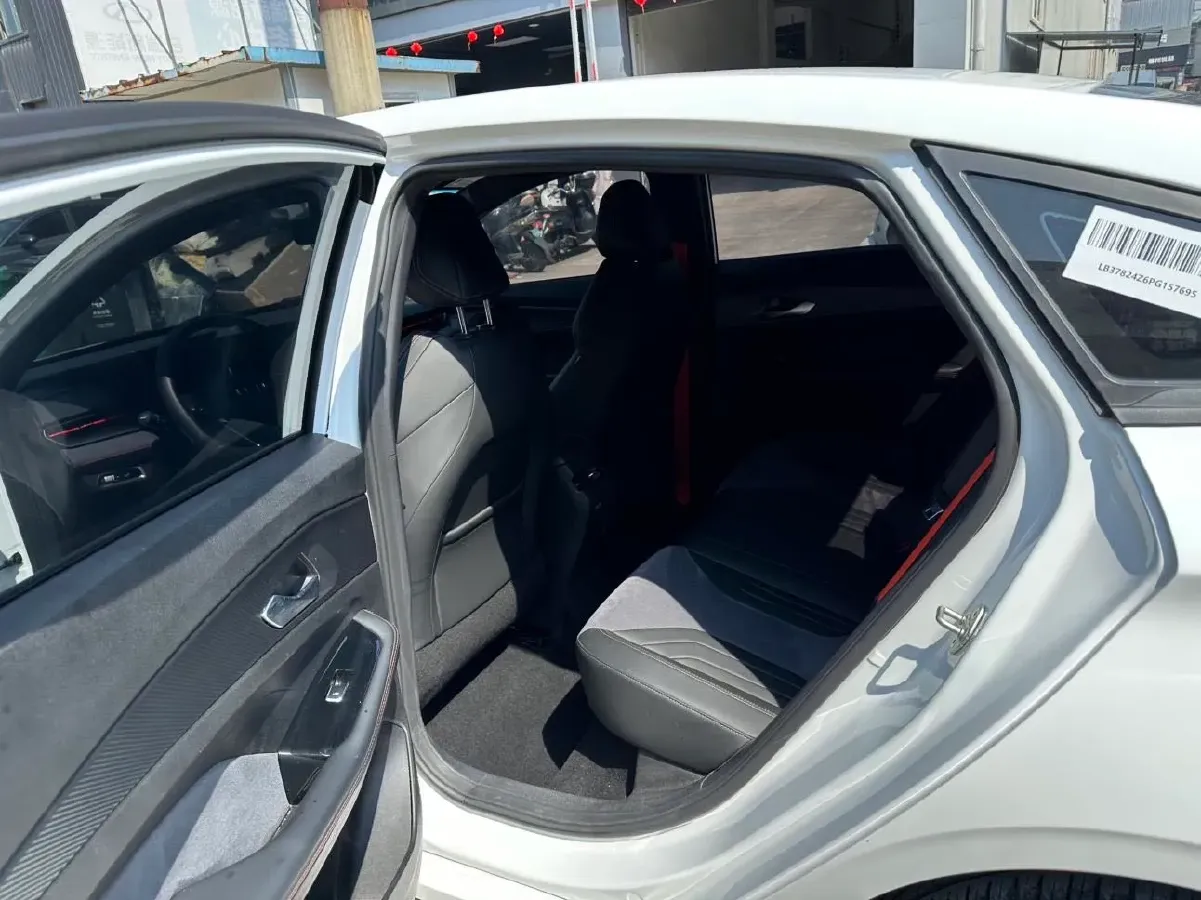 2022 Geely Binray 1.5T 181HP L4 7DCT,autocango,china used car exporter,china ev exporter,chinese used car exporter,chinese used ev exporter