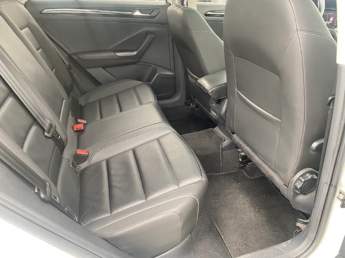 2020 Volkswagen T-Roc 1.4T 150HP L4 7DCT,autocango,china used car exporter,china ev exporter,chinese used car exporter,chinese used ev exporter