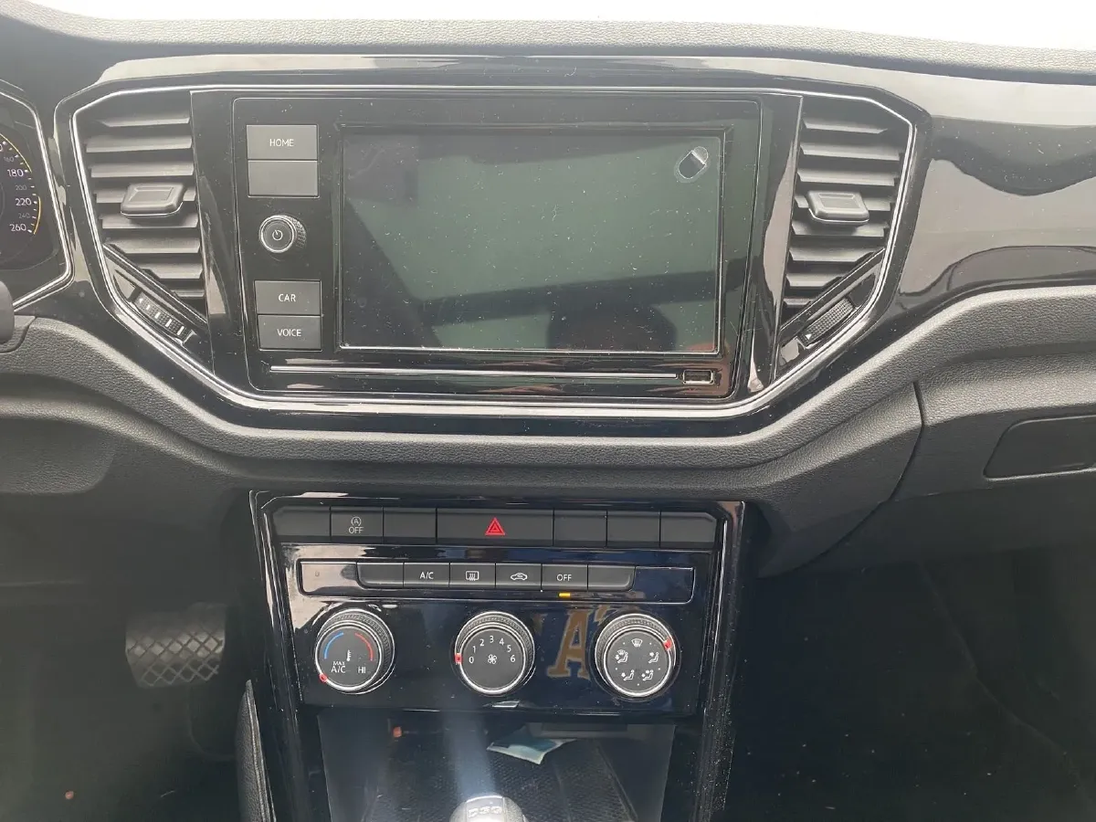 2020 Volkswagen T-Roc 1.4T 150HP L4 7DCT,autocango,china used car exporter,china ev exporter,chinese used car exporter,chinese used ev exporter