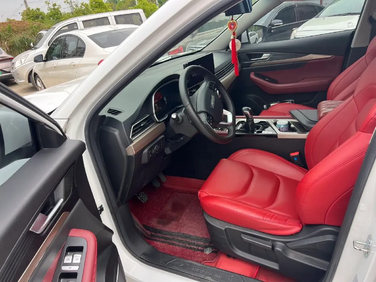 2023 Jetour X70 1.5T 156HP L4 6MT,autocango,china used car exporter,china ev exporter,chinese used car exporter,chinese used ev exporter