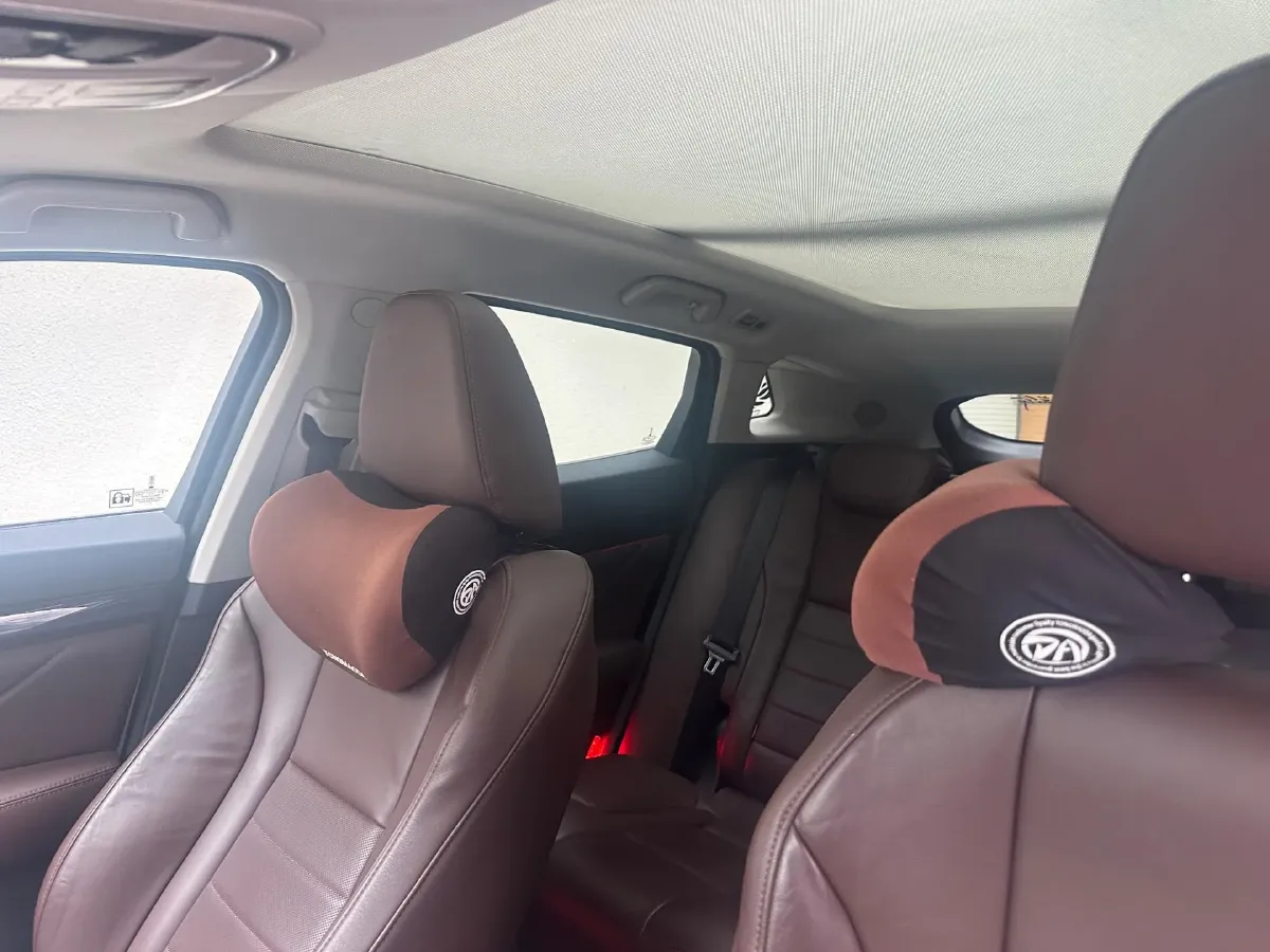 2017 WEY VV7 2.0T 234HP L4 7DCT,autocango,china used car exporter,china ev exporter,chinese used car exporter,chinese used ev exporter