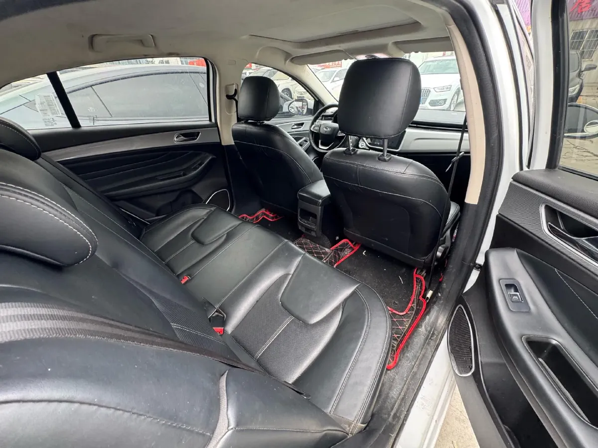 2019 Chery Arrizo 5 1.5L 116HP L4 5MT,autocango,china used car exporter,china ev exporter,chinese used car exporter,chinese used ev exporter