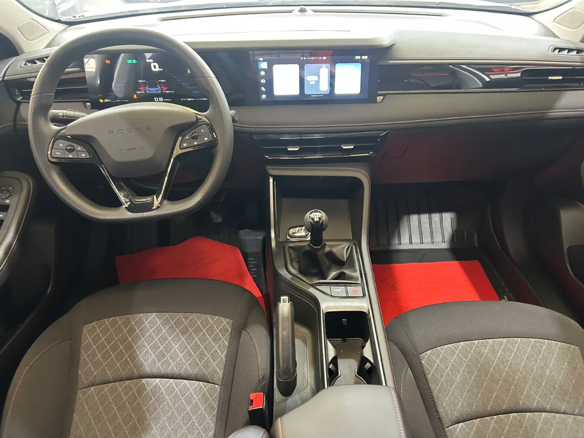 2023 Roewe i5 1.5L 129HP L4 5MT,autocango,china used car exporter,china ev exporter,chinese used car exporter,chinese used ev exporter